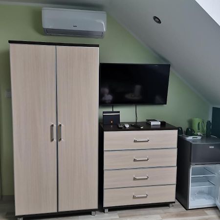 Hotel Zlota Rybka Lubniewice Esterno foto