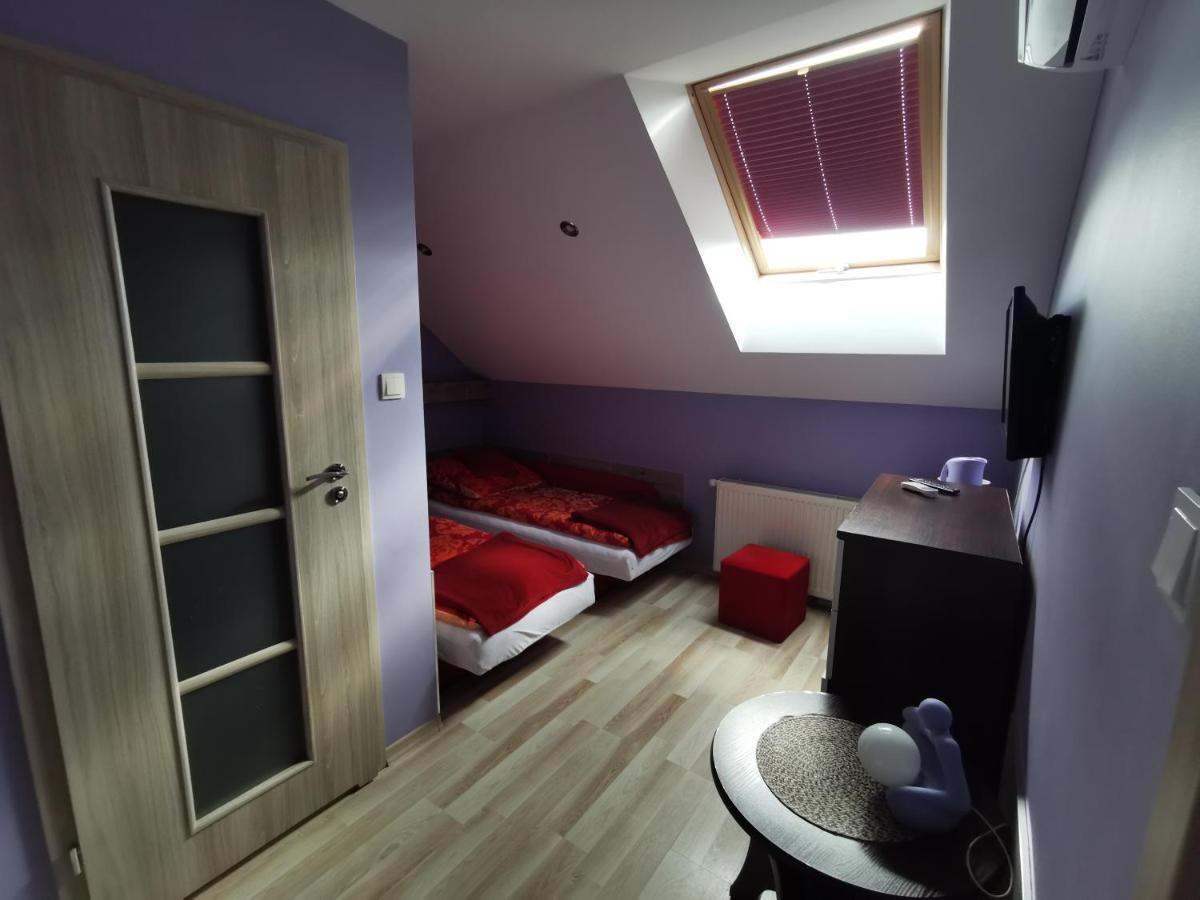 Hotel Zlota Rybka Lubniewice Esterno foto