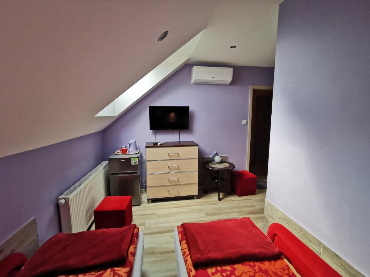 Hotel Zlota Rybka Lubniewice Esterno foto